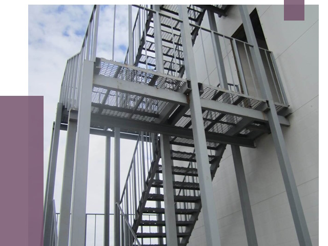 Монтаж пожарных лестниц в Коркине от 7890 руб.