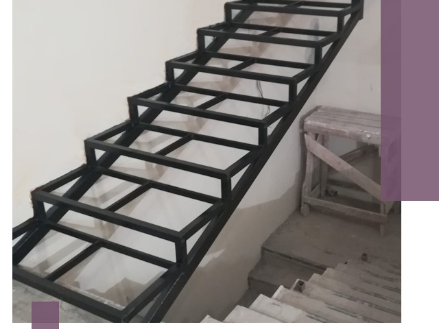 Демонтаж лестниц на металлокаркасе в Коркине: быстрый вывоз и разбор