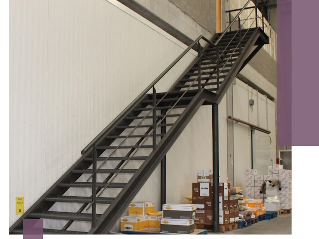 Лестницы для производства в Коркине — изготовление и монтаж