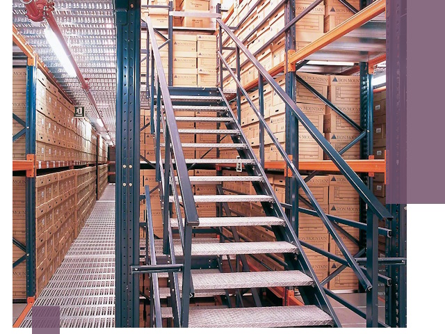 Лестницы складские прочные и безопасные под ключ в Коркине