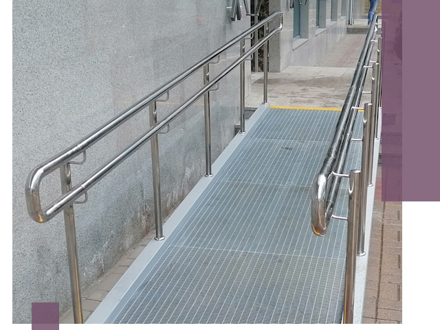 Пандусы для инвалидов в Коркине — изготовление и монтаж