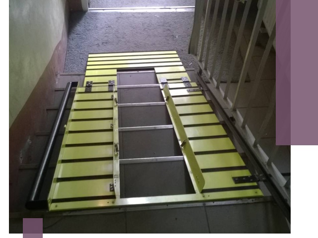 Профессиональный монтаж пандуса в подъезд в Коркине