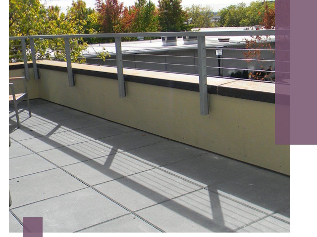 Металлические парапеты под ключ в Коркине: монтаж и изготовление