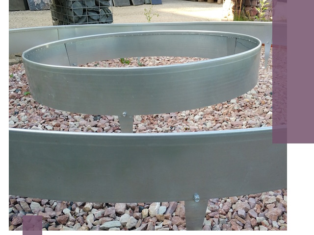 Нержавеющие бордюры под ключ в Коркине — изготовление и монтаж